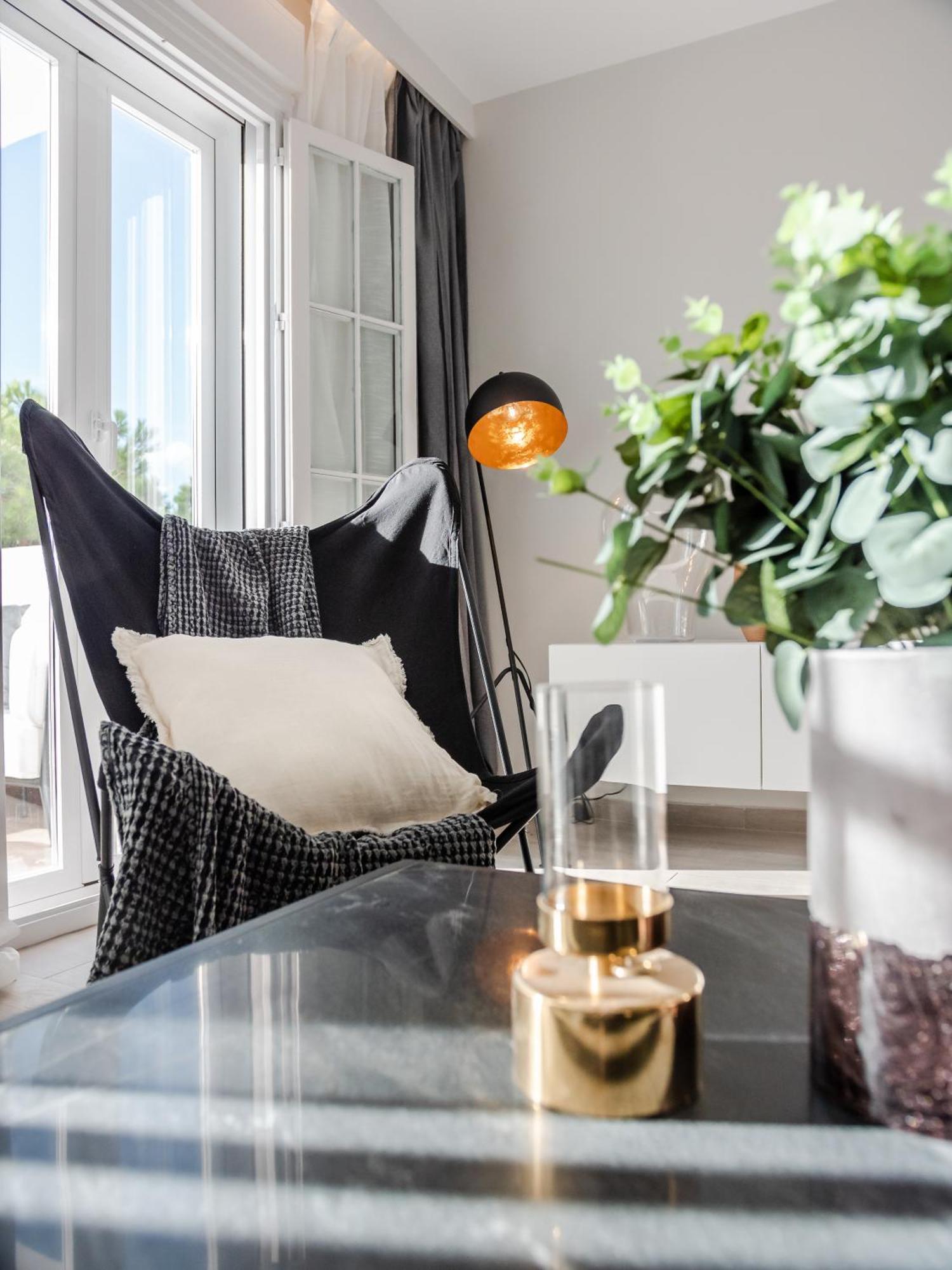 3 Bdrm Stylish Apt W Pool In Puerto Banus Marbella Exterior foto